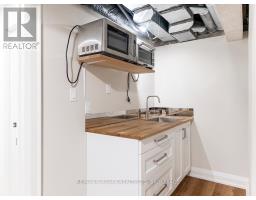 Living room - 190 Oakdale Avenue, St Catharines, ON L2P2K8 Photo 4