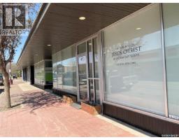 27 2nd Avenue, Yorkton, SK S3N1G1 Photo 2