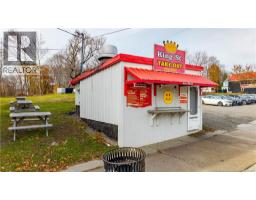 30 King Street, St Stephen, NB E3L2C2 Photo 3