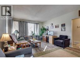 5218 56 Avenue, Ponoka, AB T4J1G6 Photo 5