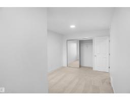 Primary Bedroom - 7235 182 Av Nw, Edmonton, AB T5Z0L5 Photo 5