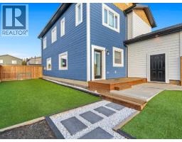 Kitchen - 212 Neecheah Street, Whitehorse,  Y1A5G9 Photo 5