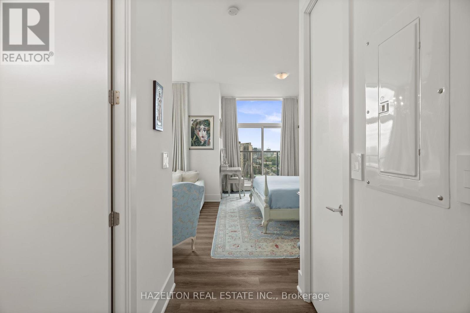 1802 1486 Bathurst Street