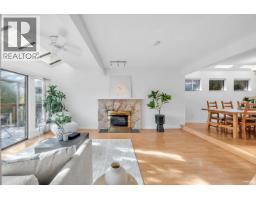 252 E 21st Street, North Vancouver, BC V7L3B6 Photo 3