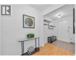 252 E 21st Street, North Vancouver, BC V7L3B6 Photo 2