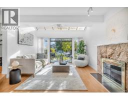 252 E 21st Street, North Vancouver, BC V7L3B6 Photo 5