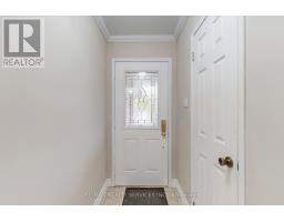 Primary Bedroom - 8 Stephensen Court, Brampton, ON L6V3X8 Photo 5