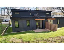 Primary Bedroom - 62 Gray Street, Severn, ON L0K1E0 Photo 4