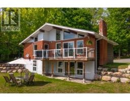Dining room - 562 And 568 East Waseosa Lake Road, Huntsville, ON P1H2J4 Photo 4