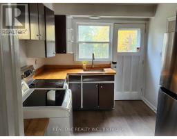 Primary Bedroom - 33 Urbandale Avenue, Toronto, ON M2M2G9 Photo 4