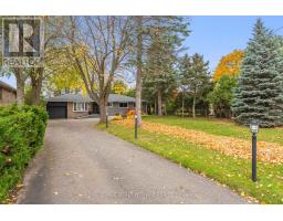 Laundry room - 4 Chipper Court, Halton Hills, ON L7G1L3 Photo 2