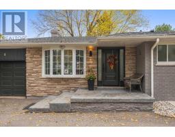 Kitchen - 4 Chipper Court, Halton Hills, ON L7G1L3 Photo 4
