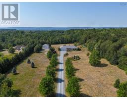 25 Chase Road, Image 2