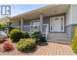 Den - 25 Chase Road, Berwick West, NS B0P1E0 Photo 4