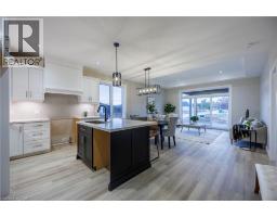 Full bathroom - 379 Argyle Avenue, Delhi, ON N4B0B2 Photo 5