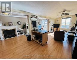 Kitchen - 206 Grace Street E, Georgian Bluffs, ON N0H2N0 Photo 2