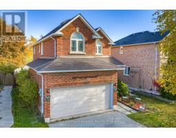 Living room - 2411 East Gate Crescent, Oakville, ON L6H6L1 Photo 2