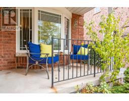 Kitchen - 2411 East Gate Crescent, Oakville, ON L6H6L1 Photo 4