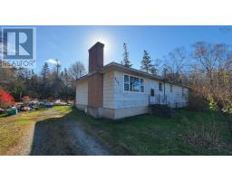 Living room - 9721 Highway 3, Arcadia, NS B0W1B0 Photo 2