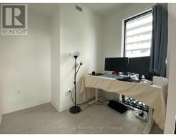 4511 55 Charles Street E, Image 3