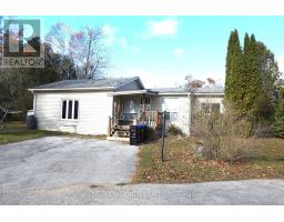 Living room - 6 Orr Drive, Oromedonte, ON L3V0P9 Photo 2