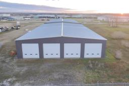 3 915 Douglas Street, Brandon, MB R7A7B3 Photo 4