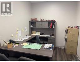 781 106th Street, North Battleford, SK S9A1V9 Photo 2