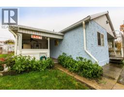 Dining nook - 8507 72 Nd Avenue, Osoyoos, BC V0H1V0 Photo 2