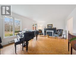 Bedroom - 7828 Sixth Line E, Centre Wellington, ON N0B1S0 Photo 5