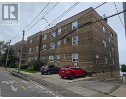 18 2697 Lake Shore Boulevard W, Image 2