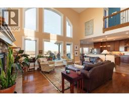 Kitchen - 124 Canyoncrest Point W, Lethbridge, AB T1K5C6 Photo 4