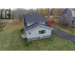 Family room - 4022 Aylesford Rd, Lake Paul, NS B0P1C0 Photo 5