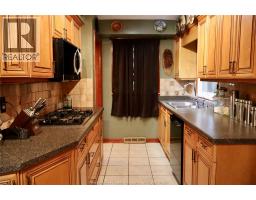 Laundry room - 3086 Avondale Avenue, Windsor, ON N9E1X3 Photo 5