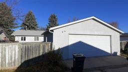 Primary Bedroom - 1190 Chancellor Drive, Winnipeg, MB R3T4H9 Photo 4