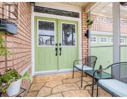 Family room - 13 Wallaby Way, Brampton, ON L6R3G1 Photo 2