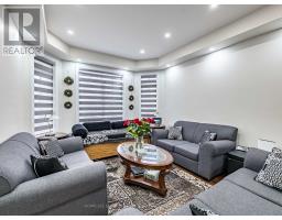 Bedroom 2 - 13 Wallaby Way, Brampton, ON L6R3G1 Photo 5