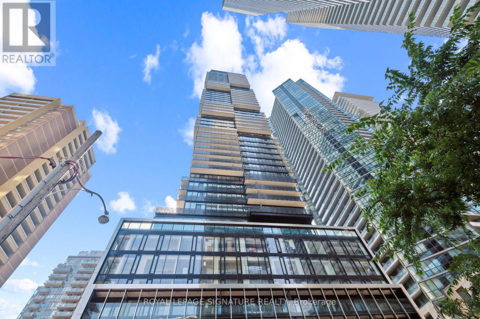 3703 55 Charles Street E