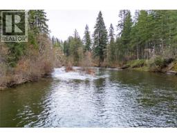 Bathroom - 9571 Gleadle Rd, Black Creek, BC V9J1G1 Photo 3