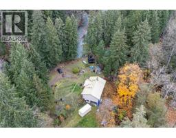 Bedroom - 9571 Gleadle Rd, Black Creek, BC V9J1G1 Photo 4