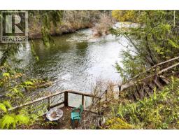 Bedroom - 9571 Gleadle Rd, Black Creek, BC V9J1G1 Photo 5
