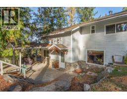 Full ensuite bathroom - 3650 Phillips Road, Creston, BC V0B1G2 Photo 3