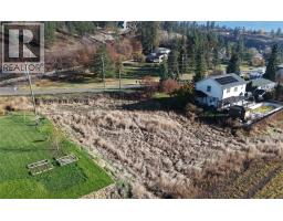 4575 Lansdowne Road, Spallumcheen, BC V4Y0V4 Photo 3