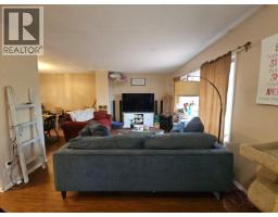 Foyer - 6327 Wildmare Sub, Chetwynd, BC V0C1J0 Photo 5