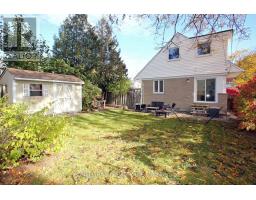 10 Esmond Crescent, Image 2