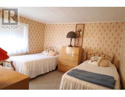 Dining room - 369 Wigston Drive, North Bay, ON P1A1X2 Photo 4