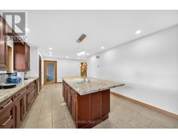 Bedroom - 2448 Holborn Road, East Gwillimbury, ON L0G1R0 Photo 3