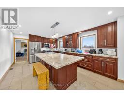 Laundry room - 2448 Holborn Road, East Gwillimbury, ON L0G1R0 Photo 5