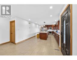 Bedroom 2 - 2448 Holborn Road, East Gwillimbury, ON L0G1R0 Photo 4