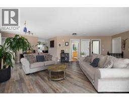 Living room - 157 Archibald Close, Fort Mcmurray, AB T9K2N2 Photo 5