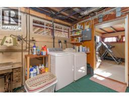 Kitchen - 3243 Cook St, Chemainus, BC V0R1K2 Photo 3